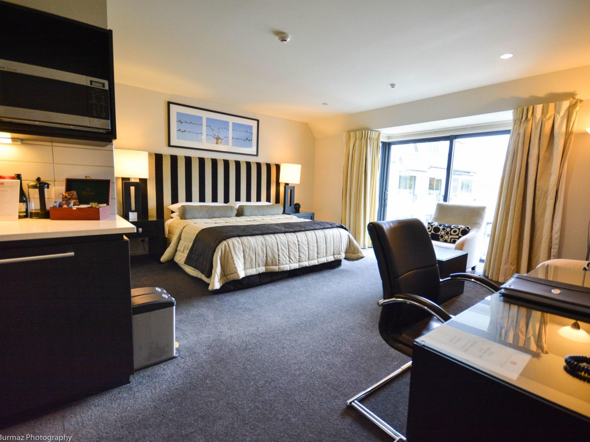 Carnmore Chateau Marlborough Blenheim Exterior photo A typical studio apartment