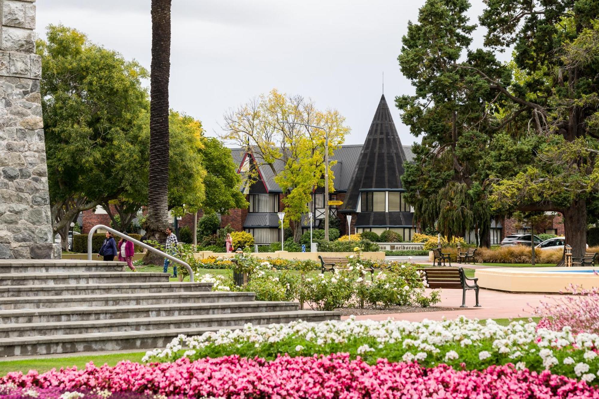 Carnmore Chateau Marlborough Blenheim Exterior photo The University of Waikato's Hamilton campus