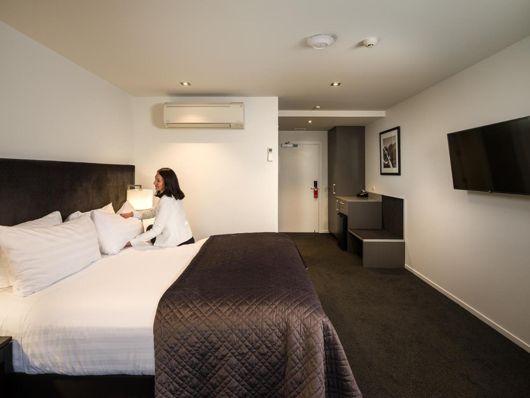 Carnmore Chateau Marlborough Blenheim Exterior photo A room at the hotel